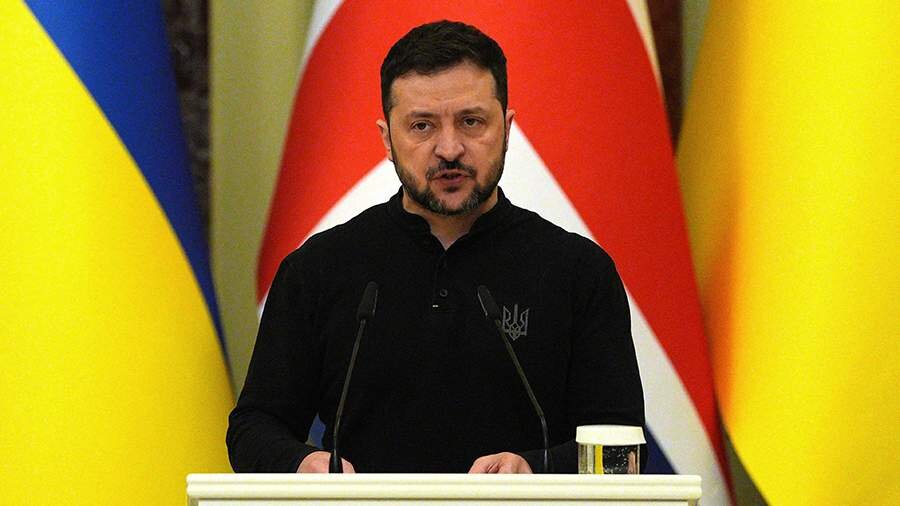 Zelenski Rusiya ilə sülhlə bağlı suala cavab verəndə təşvişə düşüb - Deputat