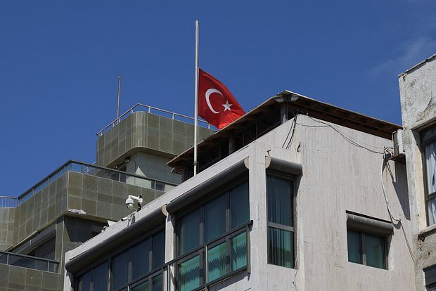 Türkiyə Ukraynaya qoşun yeritməkdənsə, bu məsələdə vasitəçilik etməyə hazır olduğunu açıqladı