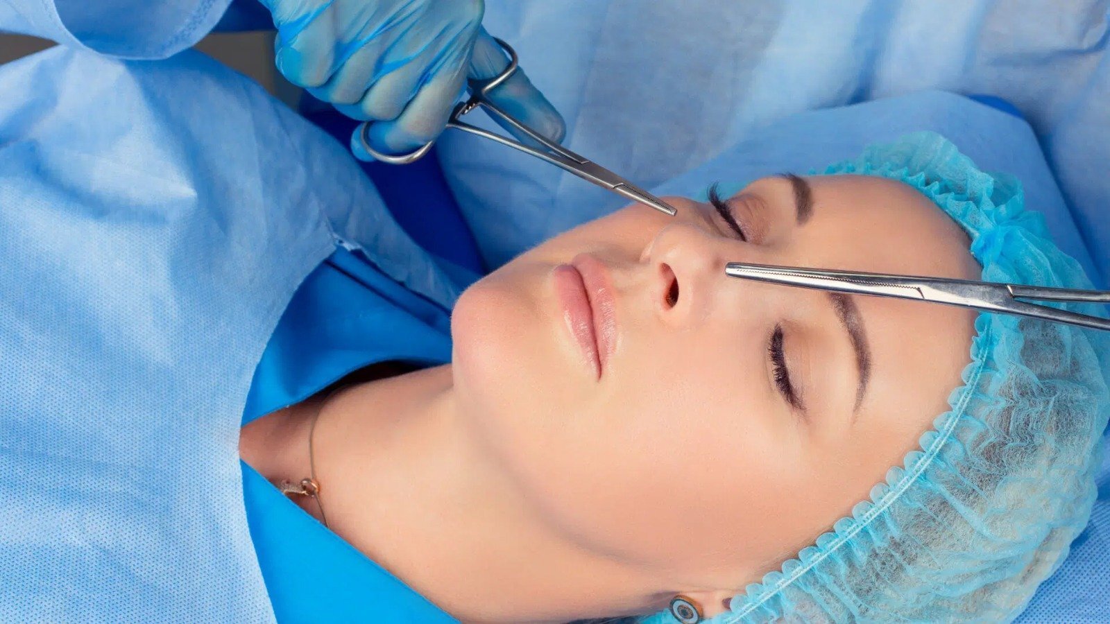 Nazirdən plastik cərrahlarla bağlı açıqlama