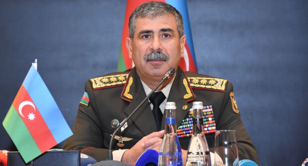 Nazir Azərbaycan qadınlarını təbrik etdi