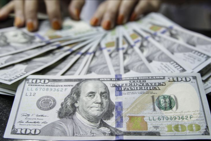Trampın qərarının şok təsiri: 10 dəqiqədə 4 trilyon dollar...