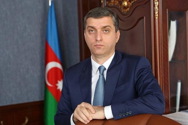 Vüqar Gülməmmədov Milli Məclisdə hesabat verir