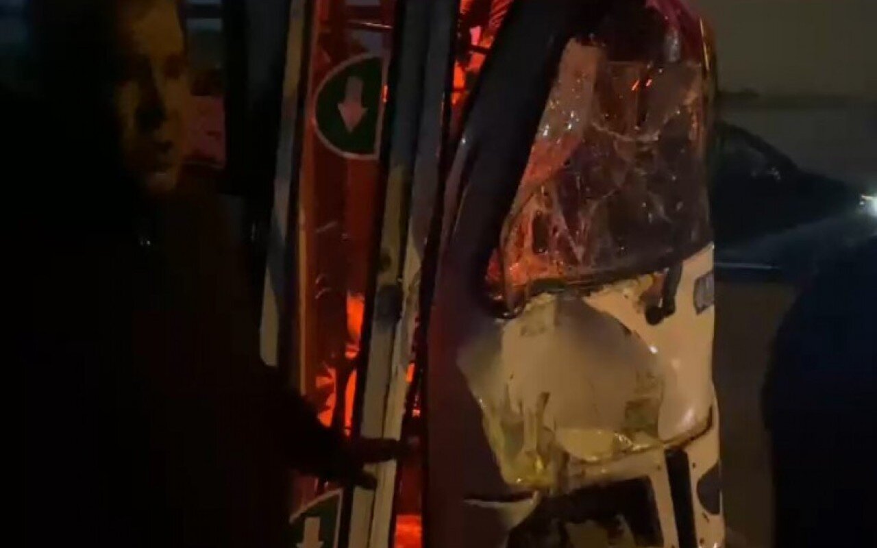 Bakıda iki sərnişin avtobusu toqquşub, xəsarət alanlar var