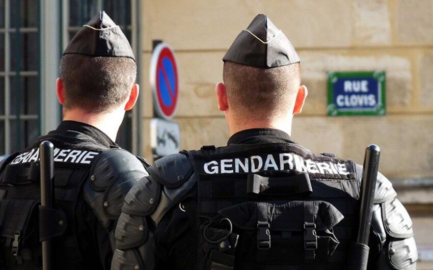 Fransada təhlükəli cinayətkar səhvən həbsxanadan buraxılıb