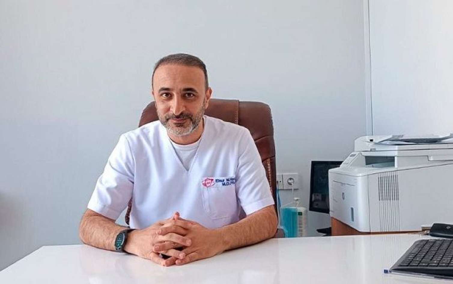 Azərbaycanın məşhur uşaq həkimi silahla SAXLANILDI