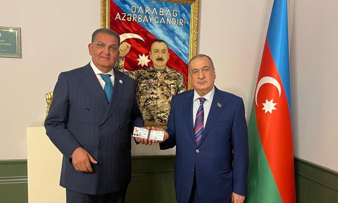 Eldar Quliyev  özünəməxsus olan binanı Ağsaqqallar Şurasına icarəyə verib?