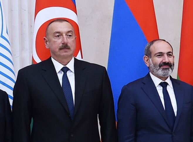 Nikol Moskvaya gedir: Əliyevlə pərdəarxası görüş olacaq?