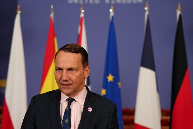 Polşa Ukraynaya qoşun göndərməkdən imtina etdi