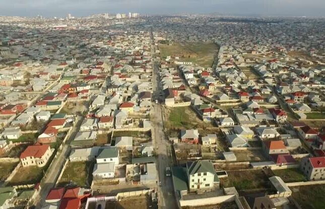 Bakının bu ərazilərindəki qanunsuz həyət evləri sökülə bilər – AÇIQLAMA