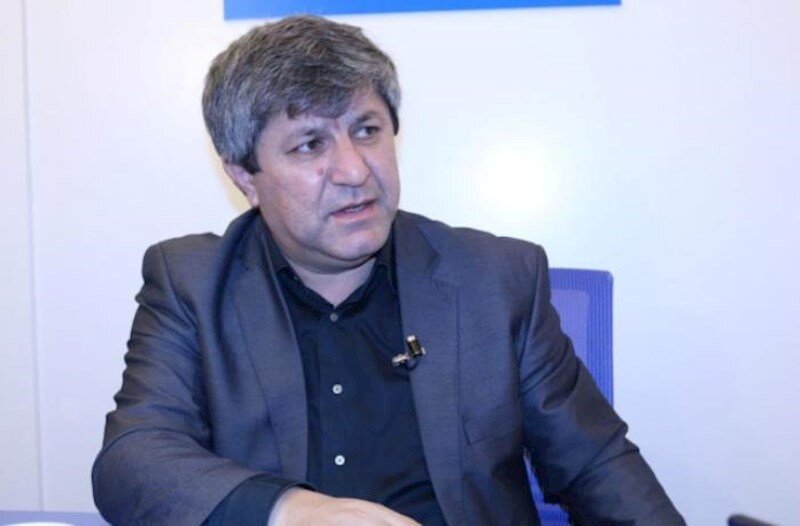 Əvəz Zeynallının bank kartına blok qoyuldu