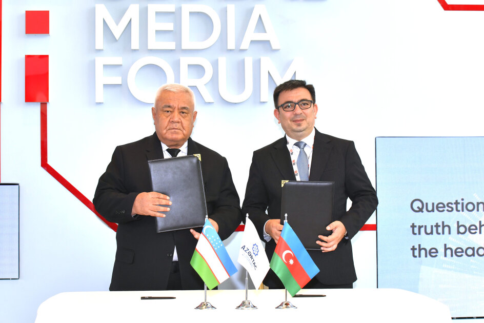 AZƏRTAC Şuşa Qlobal Media Forumu çərçivəsində UZA agentliyi ilə Anlaşma Memorandumu imzalayıb