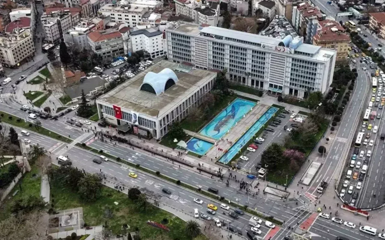 İstanbul bələdiyyəsində yenidən əməliyyat keçirilib - Saxlanılanlar var