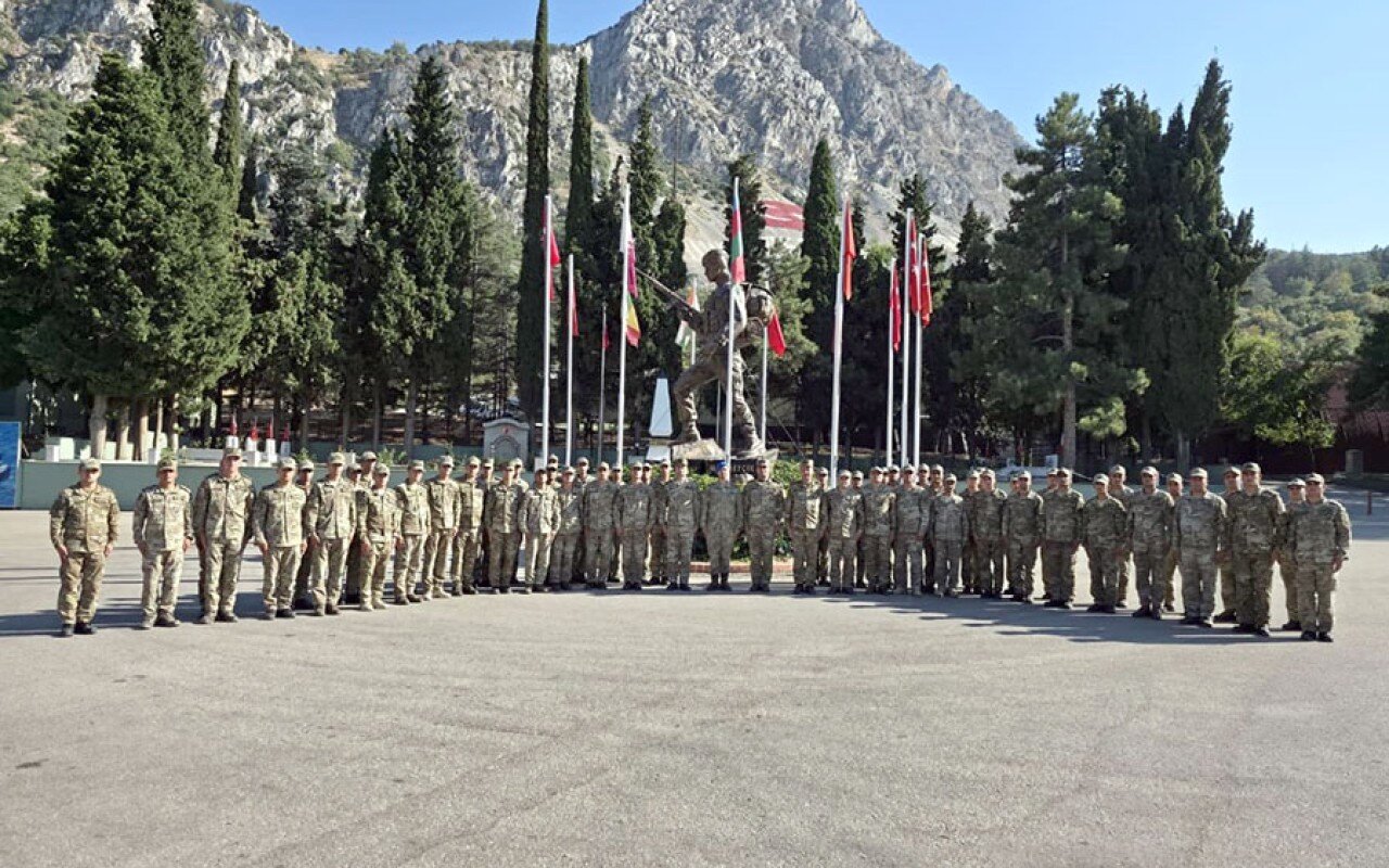 Hərbçilərimiz Türkiyəyə getdi