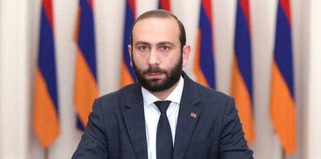 Mirzoyan: İrəvan konstitusiyanın dəyişdirilməsi ilə bağlı Bakı qarşısında öhdəlik götürməyib