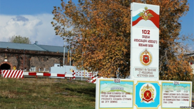Rusiya Gümrü bazasına 200 hərbçi göndərdi – İddia