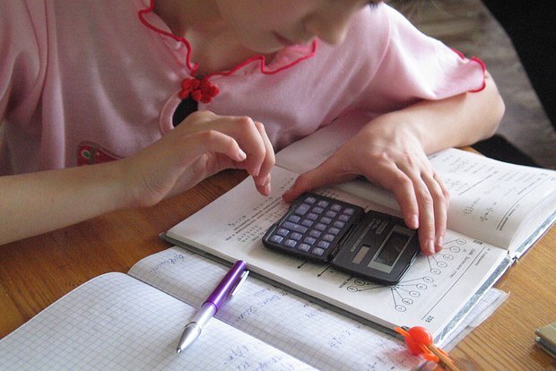 Dövlət Duması Rusiyada miqrantların pulsuz təhsilini ləğv etməyi təklif edib