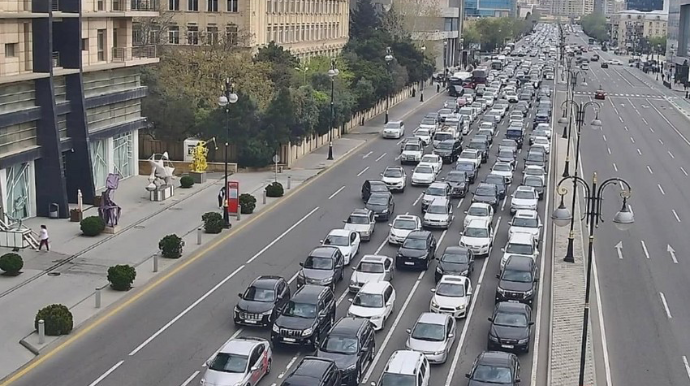 Paytaxt yollarında tıxac var