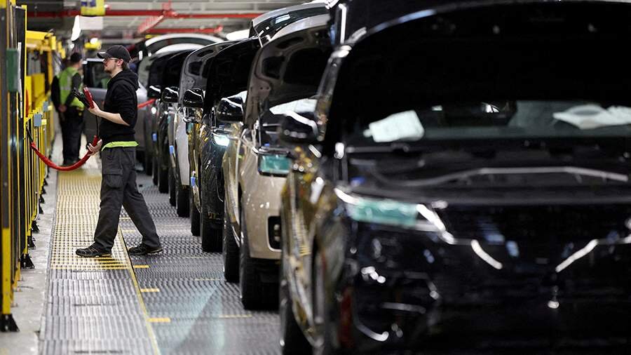 Böyük Britaniya kiberhücumdan sonra Jaguar Land Rover-ə dəstək verəcək