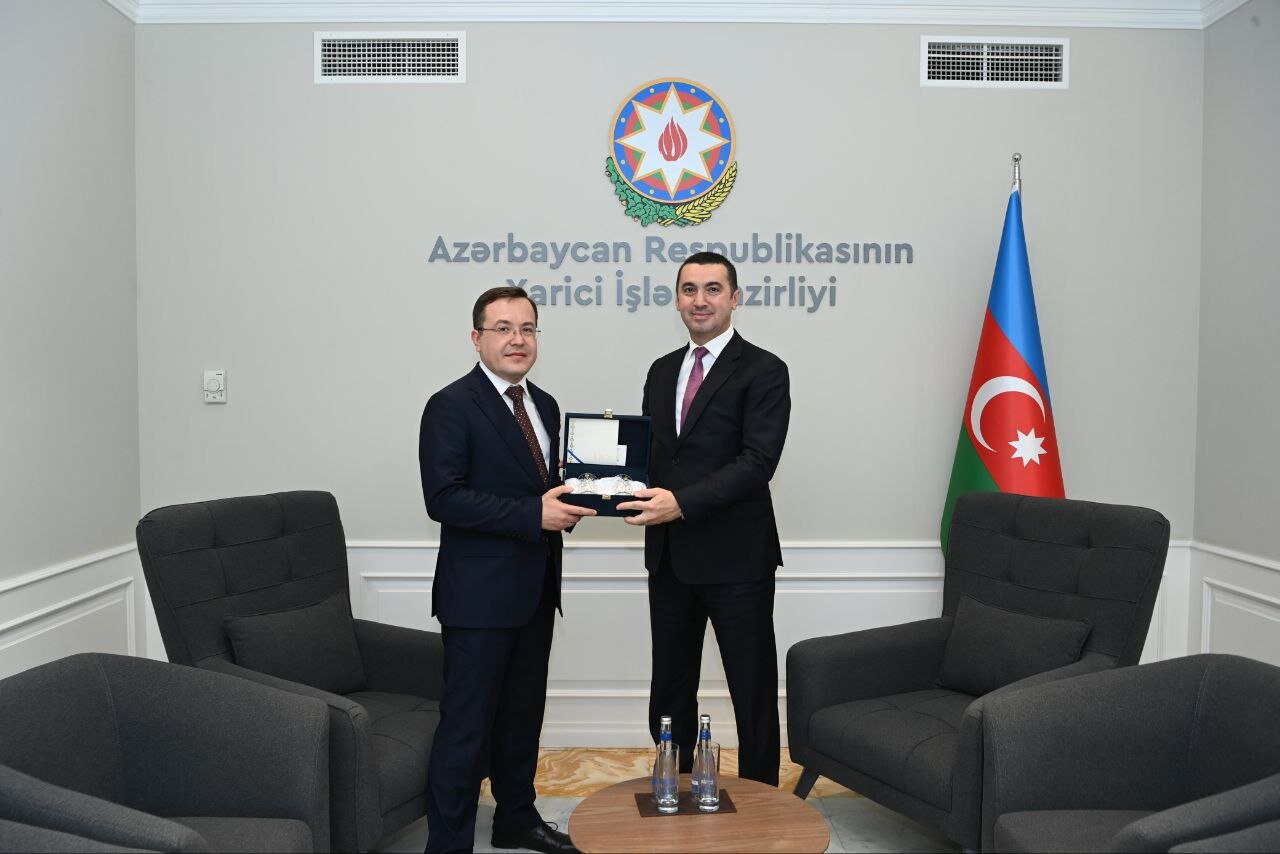 Özbəkistandan olan kommunikasiyaya məsul nümayəndələr Azərbaycanın bir sıra dövlət orqan və qurumlarının fəaliyyəti ilə tanış olublar