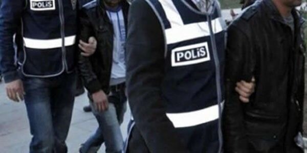 İzmirdə polis bölməsinə hücumla bağlı 9 nəfər saxlanıldı