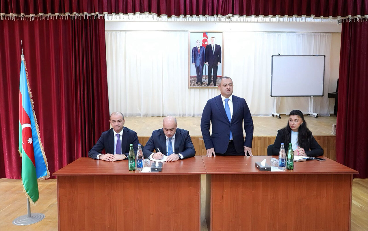 Adil Əliyevin səyyar görüşləri davam edir