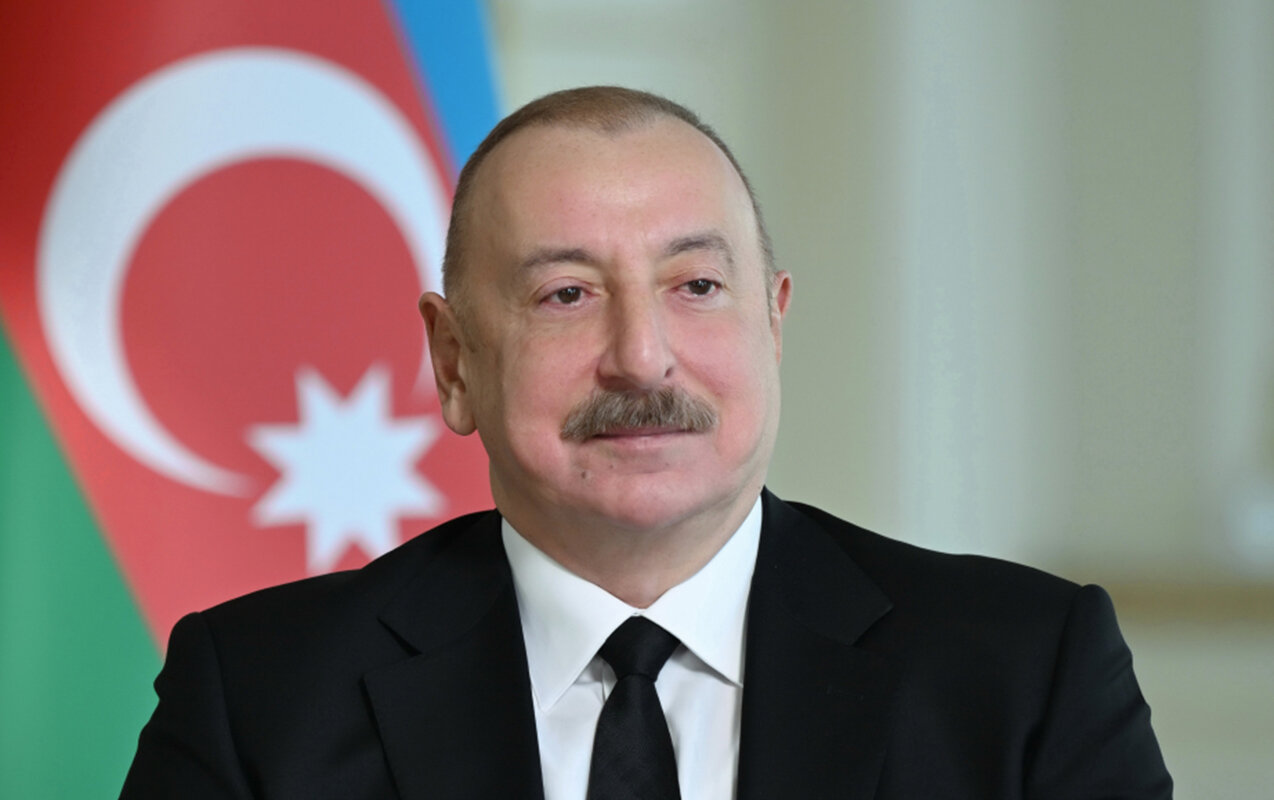 İlham Əliyev avstriyalı həmkarını təbrik etdi
