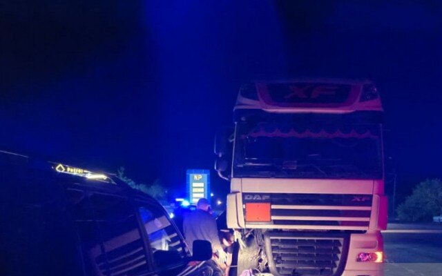 Naxçıvanda yük maşını ilə minik avtomobili toqquşub, ölən var