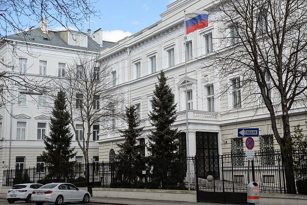 Putin Avstriyaya yeni səfir təyin edib (FOTO)
