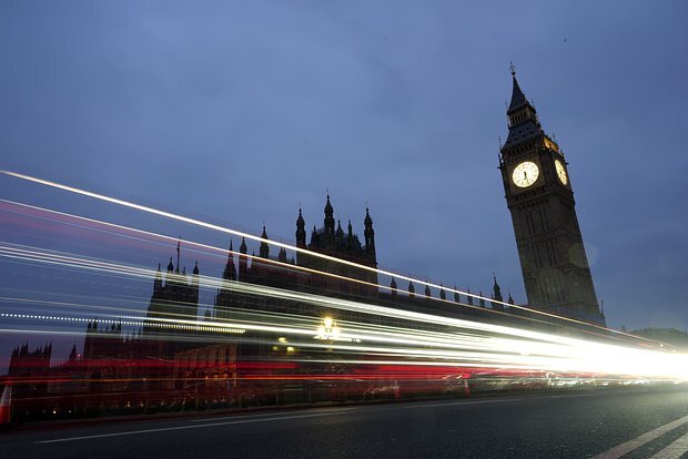 Britaniya Rusiya sualtı qayıqlarına casusluq etmək planlarını açıqlayıb