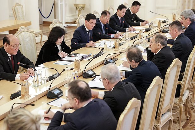 Lavrovun  Xarici İşlər Nazirliyinin rəhbəri ilə danışıqlarının nəticələri açıqlanıb