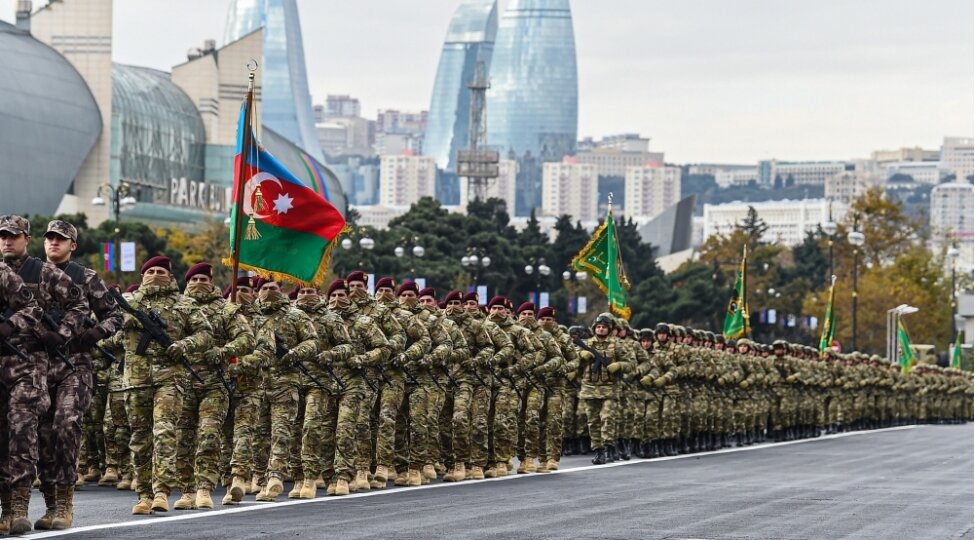 Hansı tanınmışlar Zəfər paradına dəvət olunub?