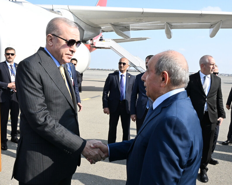 Ərdoğan Bakıya çatdı