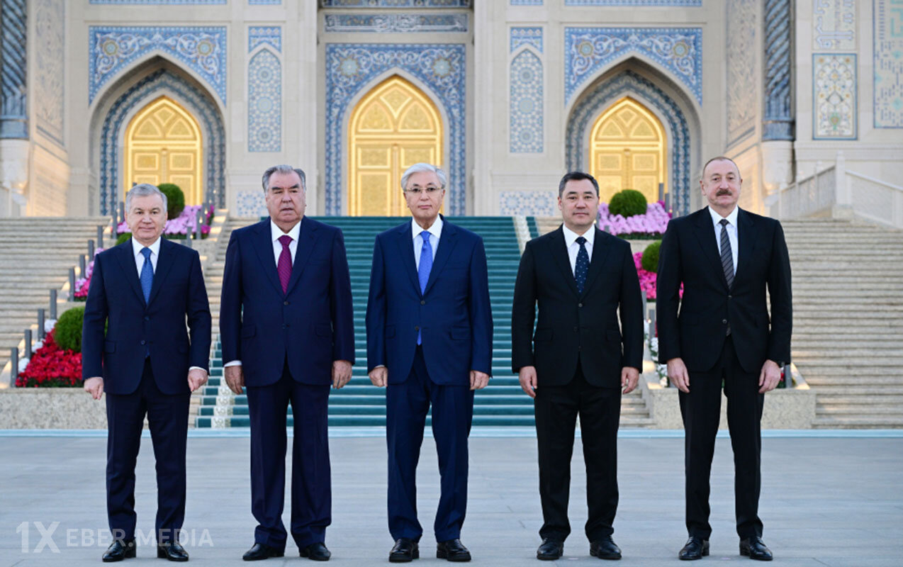 Prezident həmkarları ilə İslam Sivilizasiyası Mərkəzində - Fotolar
