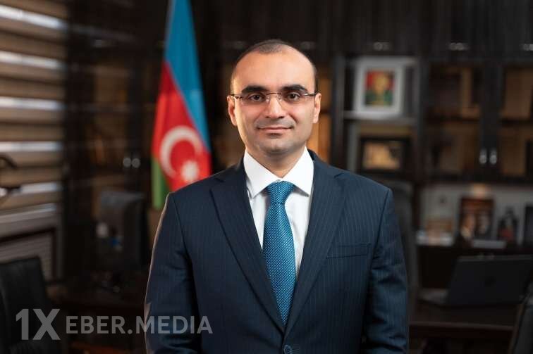 Kürdəmirin başçısının işdən çıxardığı köməkçini Elxan İbrahimov Bakıya gətirdi