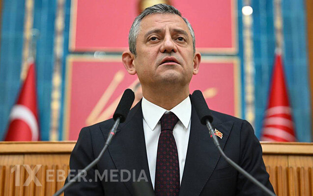 Özgür Özəl yenidən CHP sədri seçildi
