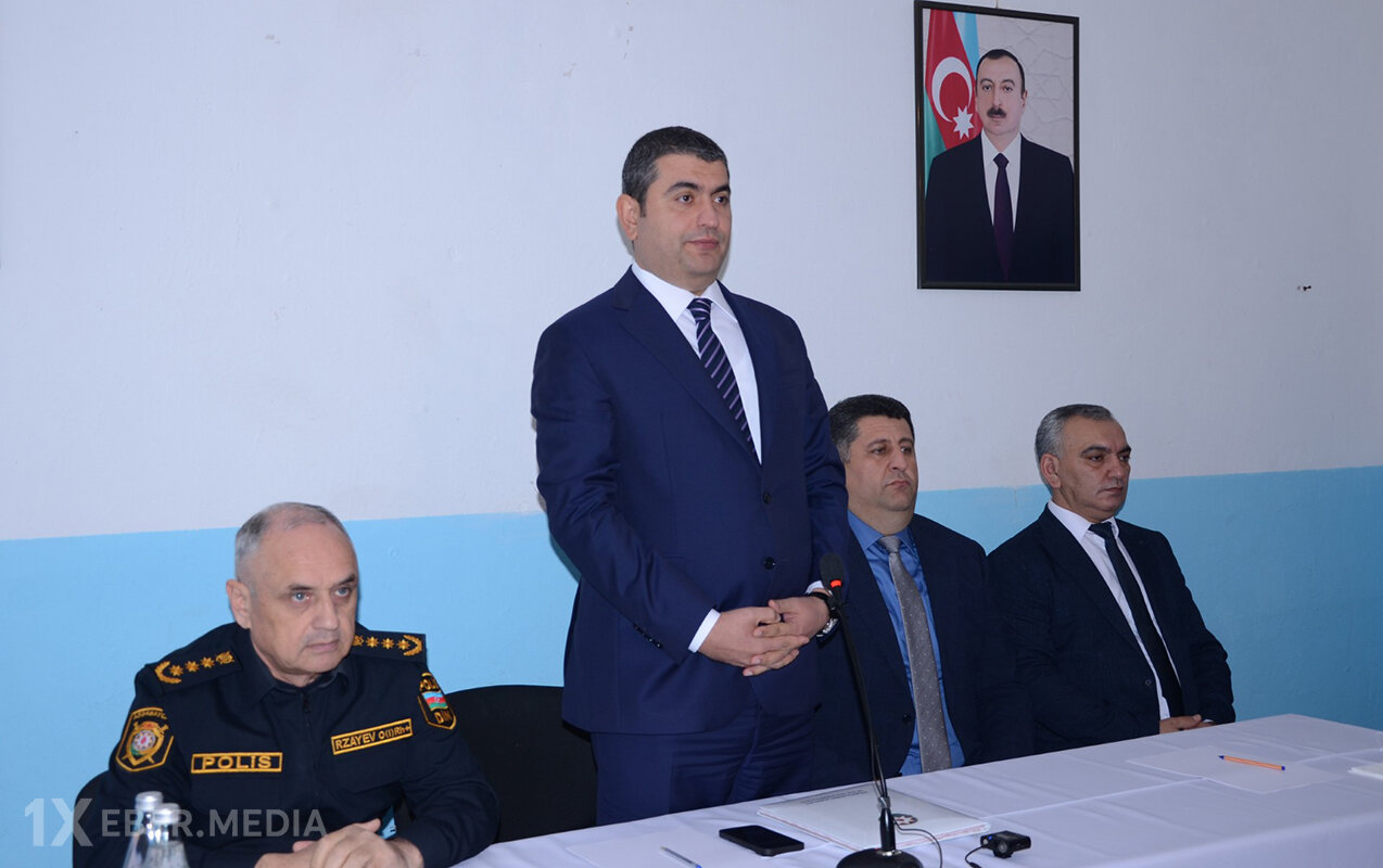 Kürdəmirin icra başçısı Qocalıda görüş keçirdi
