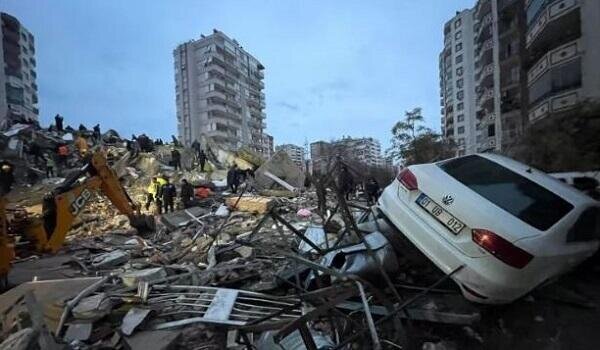 Balıkesirdə güclü zəlzələ: İstanbulda da hiss edildi