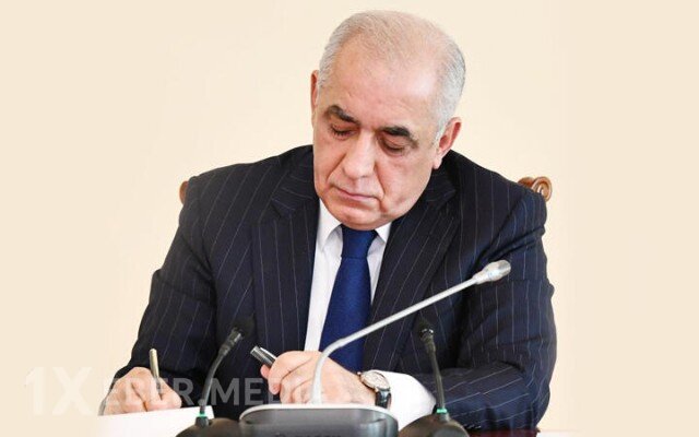 Baş nazir təhsil müəssisələri ilə bağlı qərar imzaladı