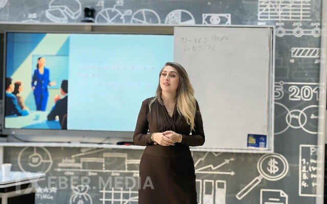 UNEC-də innovativ tədris proqramının tətbiqinə start verilib - FOTOLAR