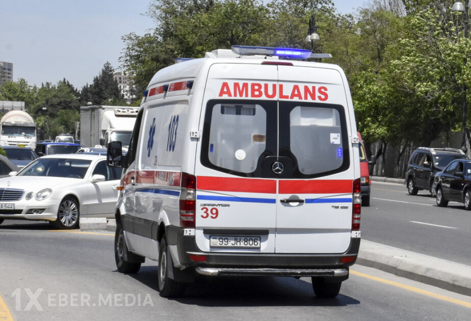 Bakıda 8 şagird saqqızdan zəhərlənib