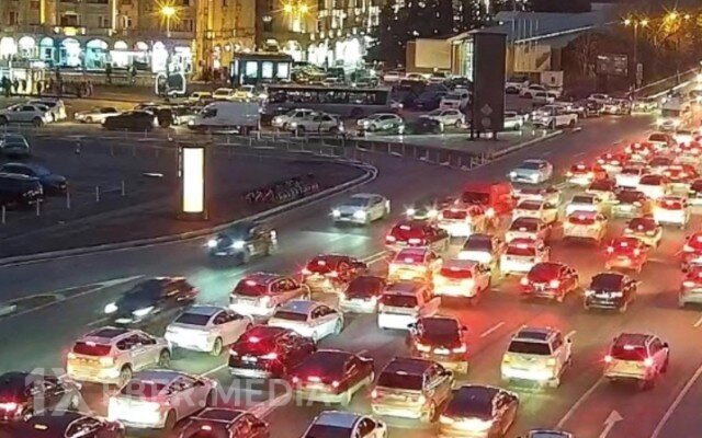 Bu yollarda sıxlıq var - SİYAHI