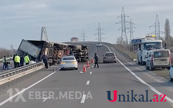 Salyanda yol qəzası: 4 nəfər yaralandı (VİDEO)