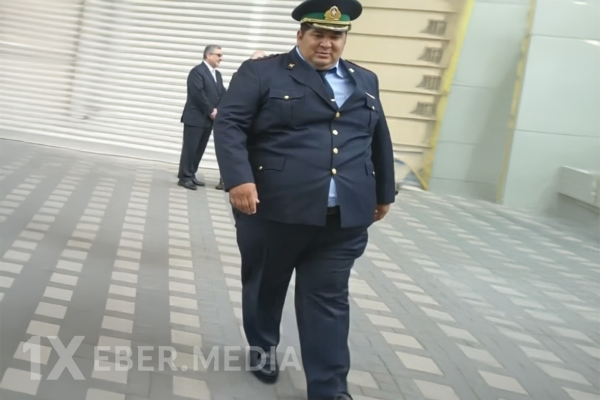 General Eyyubov təqaüdə göndərildi