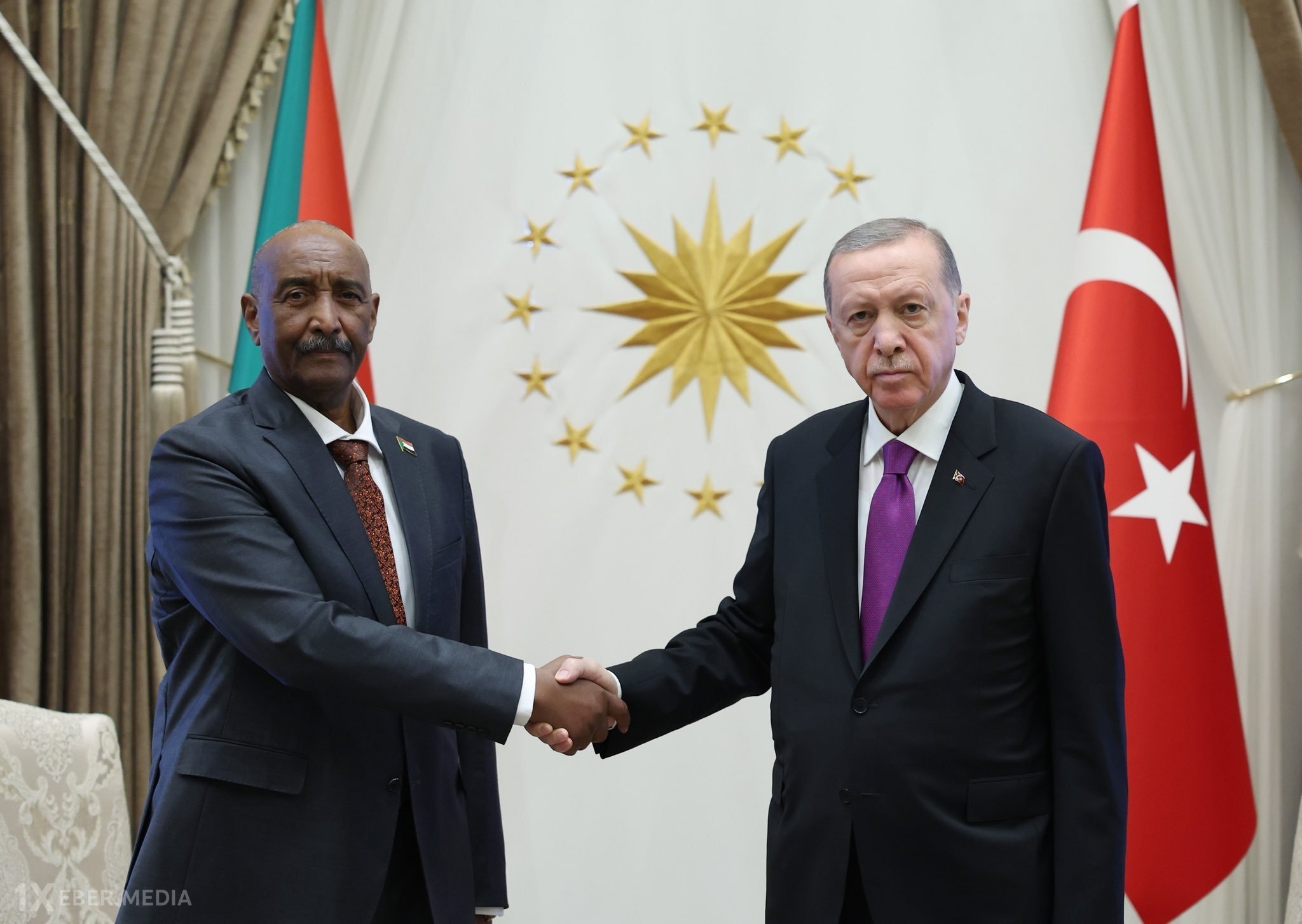 Ərdoğan Ankarada Sudan ordusunun baş komandanı ilə görüşüb
