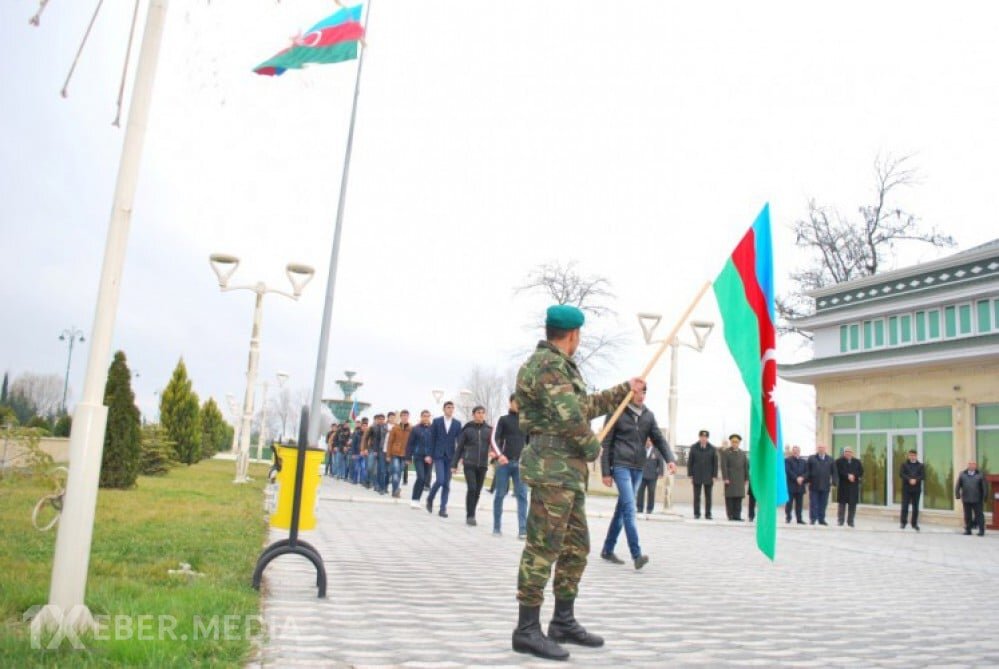 Azərbaycanda hərbi xidmət müddəti azaldılacaq