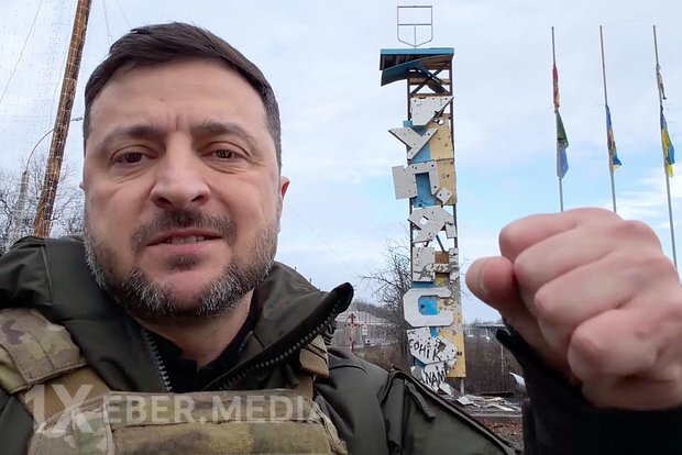 Zelenski Ukrayna Silahlı Qüvvələri üçün cəbhənin ən çətin bölgələrindən birinə gəlib