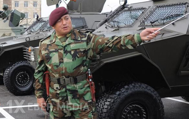 Bu gün yüksək vəzifəyə təyin olunan general-mayorun fotosu