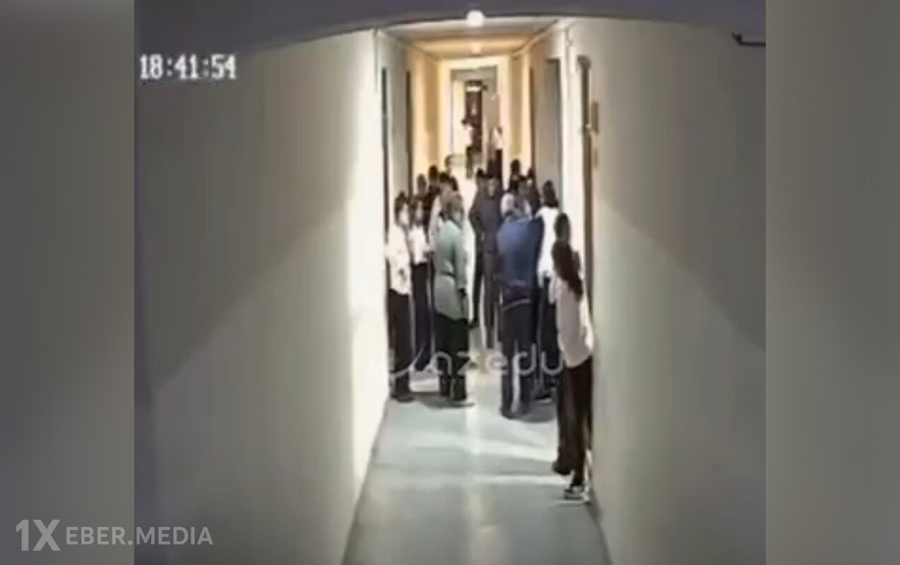 Boğazında çörək qalan şagirdi belə xilas etdilər - Anbaan görüntülər