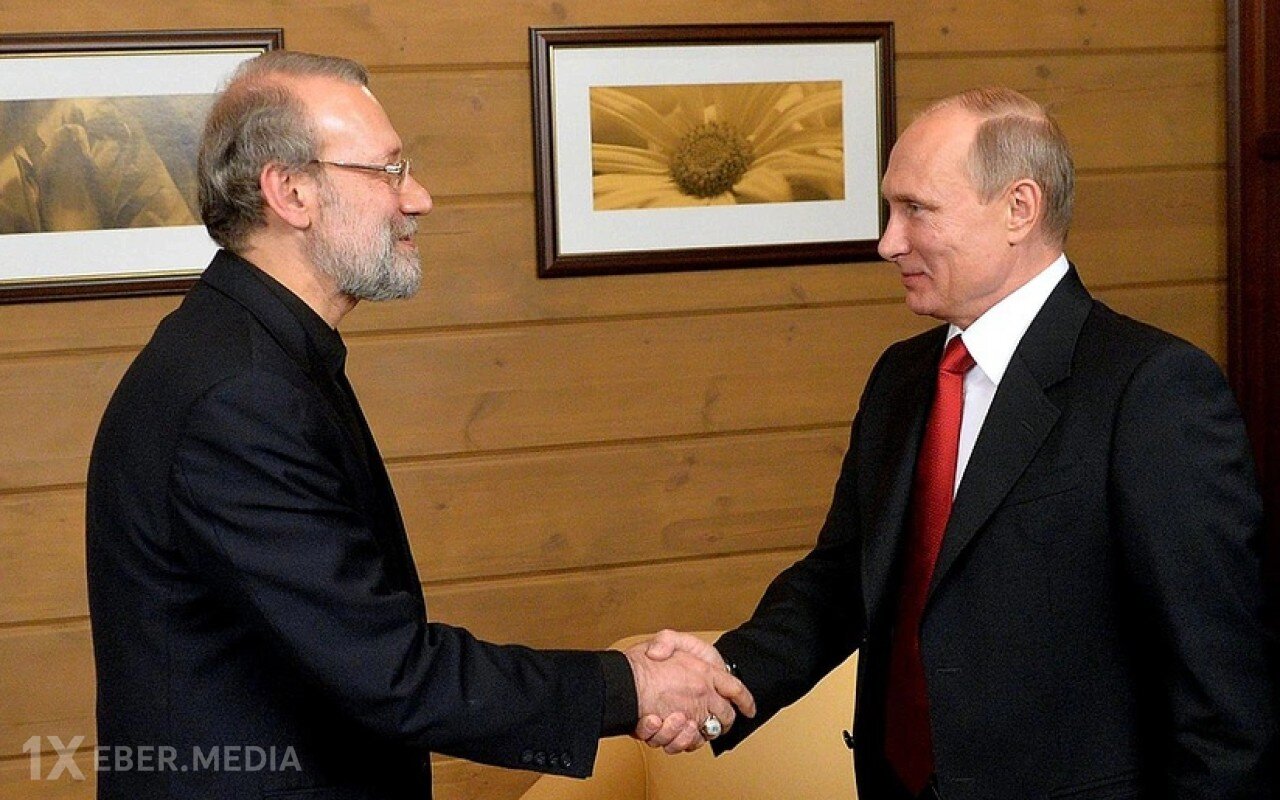 Putin Kremldə Laricani ilə görüşdü