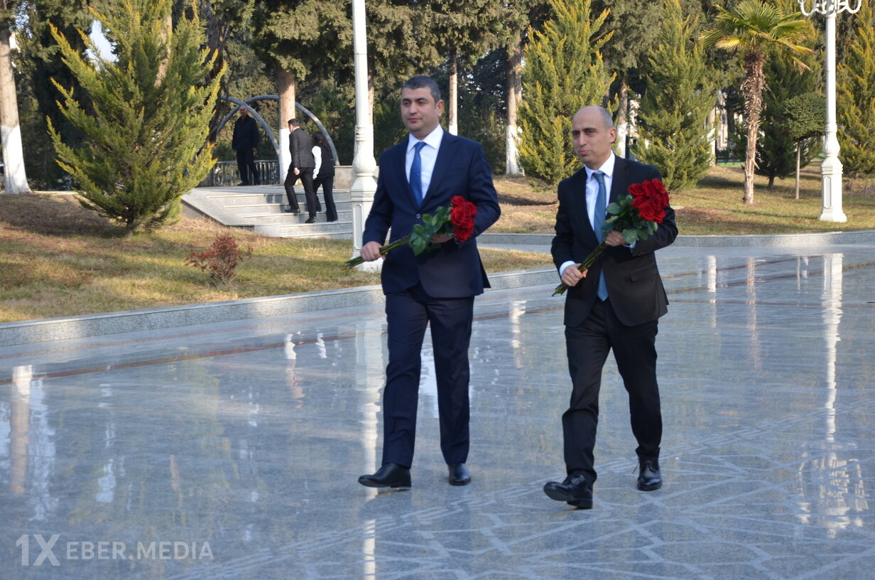 Emin Əmrullayev Kürdəmirə getdi